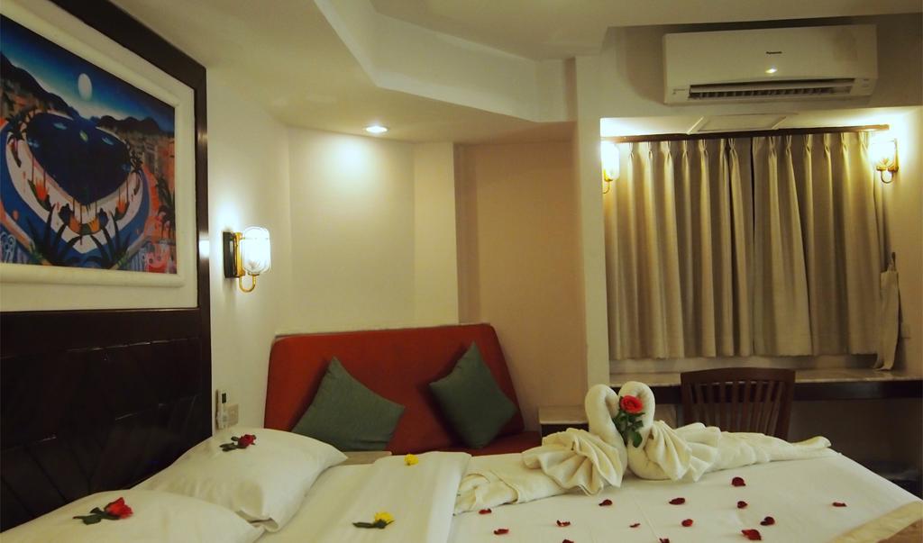 Paradise Inn Karon Buitenkant foto